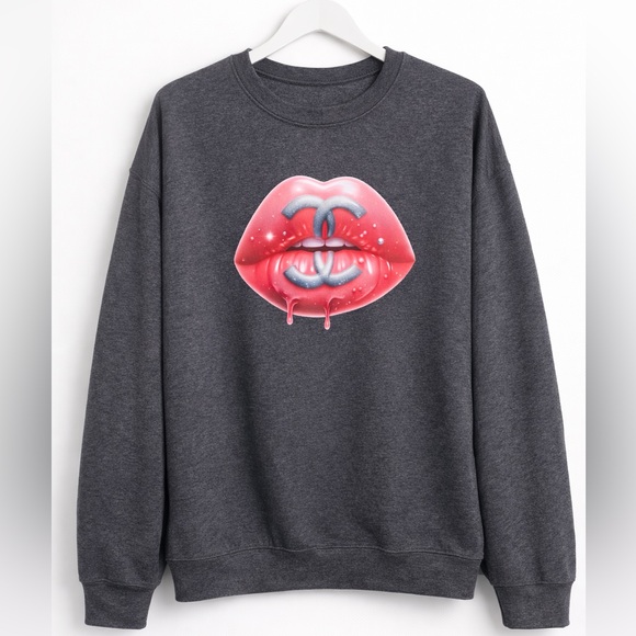 Handmade Tops - Gray Sweatshirt with Pink Lips Graphic